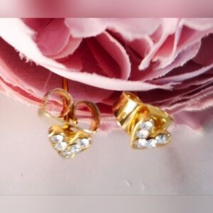 Vintage 80s ✨️🤍Pretty Heart Stud Earrings